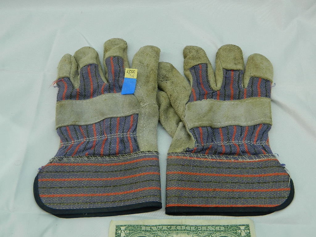 FL3527 Pair of Large Leather Outdoor Working Gloves ‘GREAT FOR