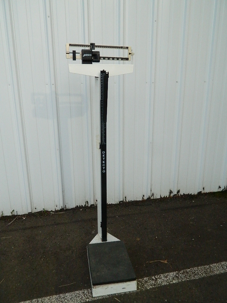 AA3781 Vintage DETECTO Brand Measuring Metal Heavy Bathroom Doctor’s