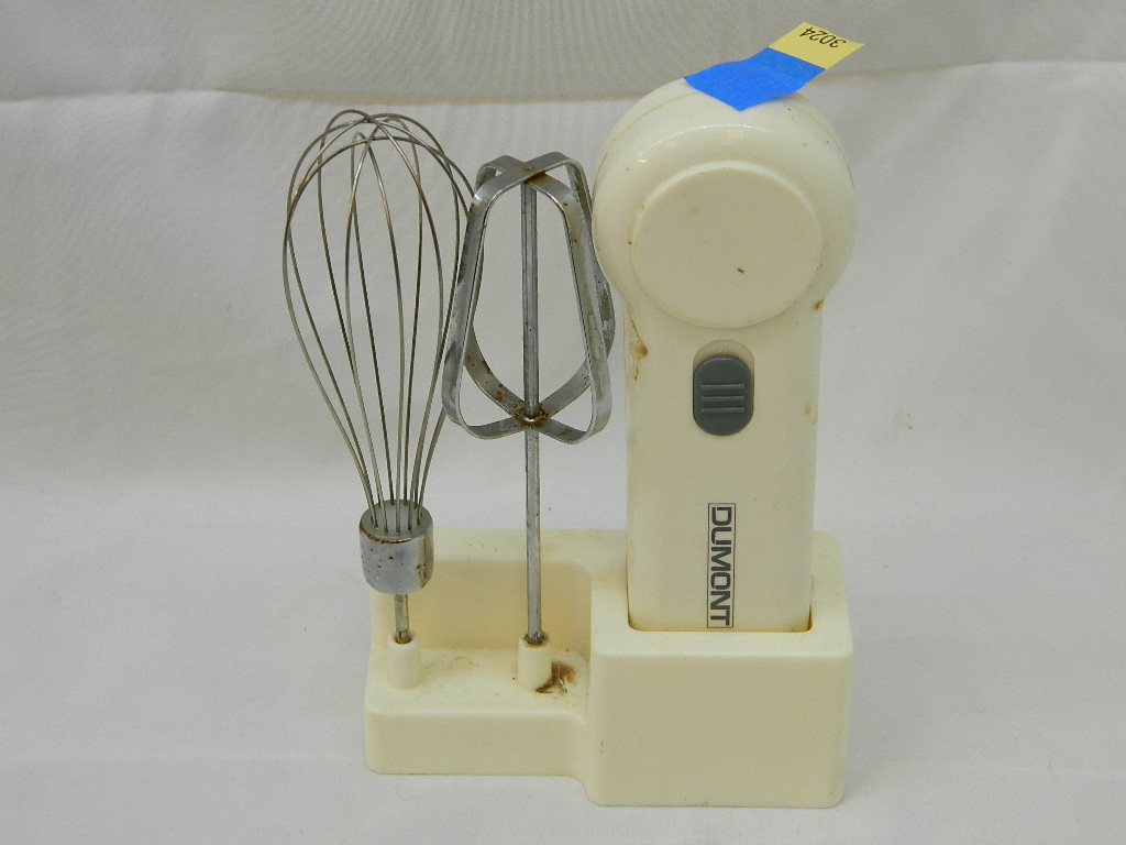 AA3024 Battery Operated ‘Dumont’ Brand Handheld Kitchen Mixer/Whisk