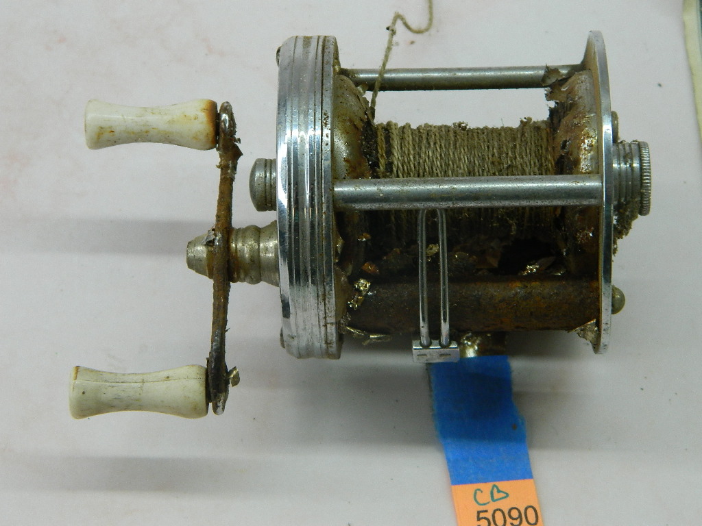 CB5090 Old BRONSON ‘Fleetwing’ No.2475 Fishing Reel Wilbur Auction