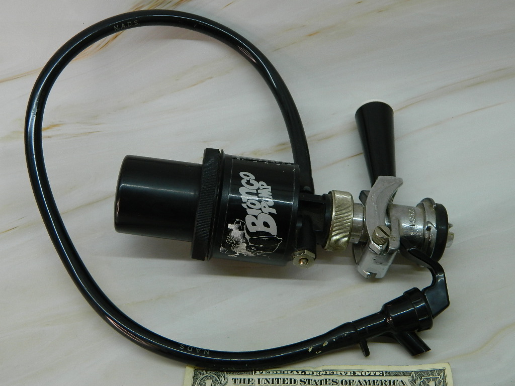 FL6185 LOOKS NEW ‘Bronco Pump’ Keg Pump Wilbur Auction