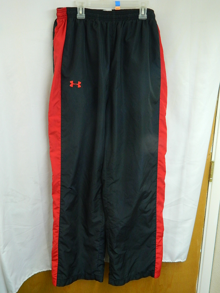 red jogging bottoms mens