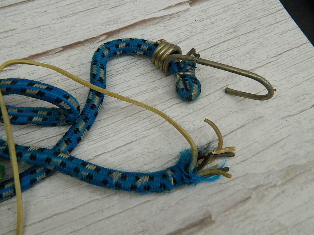 FL6251 Group of Damaged Bungee Cords Wilbur Auction