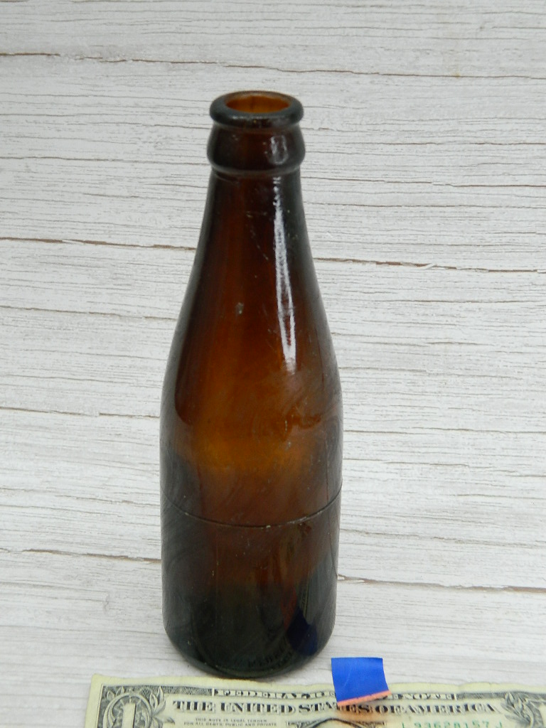 FL6353 Old Brown Glass Beer Bottle ‘NO Cap’ 7 Inches Tall Wilbur Auction