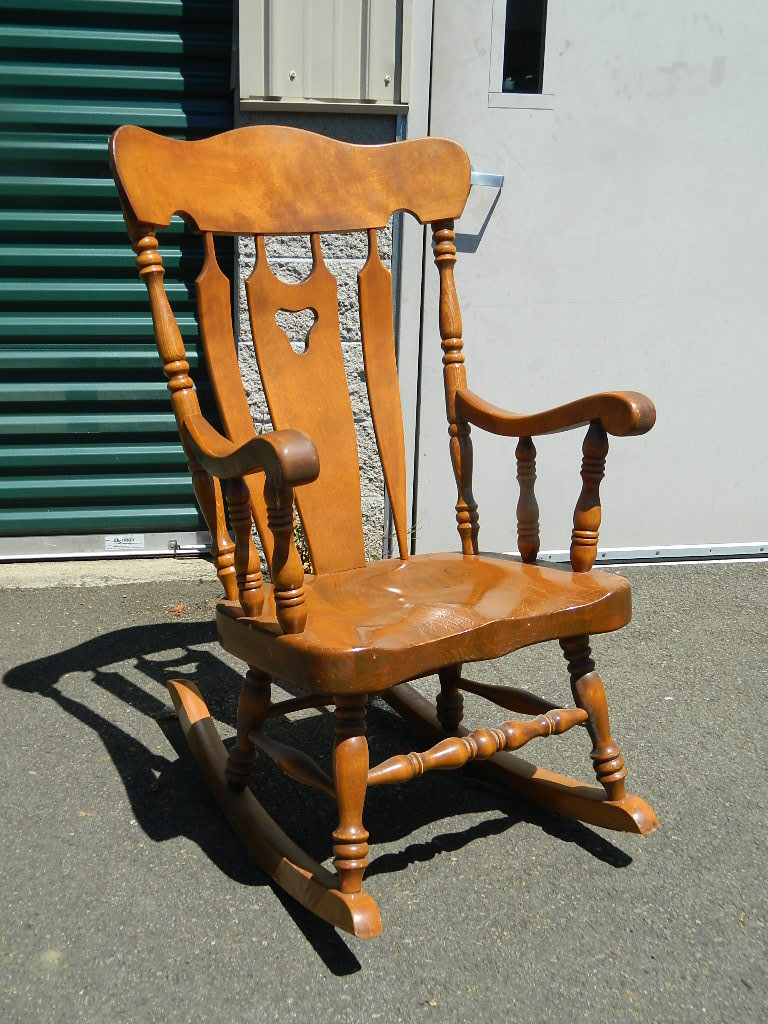 SG1010 Solid Wood Super Large Rocking Chair Minor Wear and