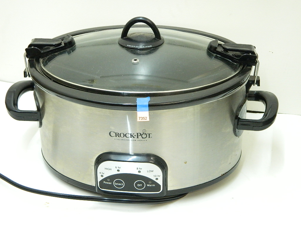 AA7352 6 Quart Crock Pot w/Locking Lid Dishwasher Safe Stoneware and