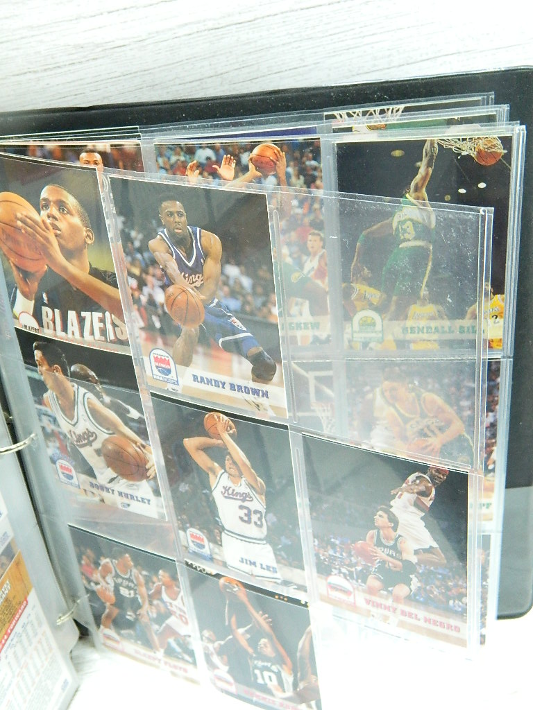 BL7365 Collection of 149 Various NBA HOOPS 1994 Collectible Basketball