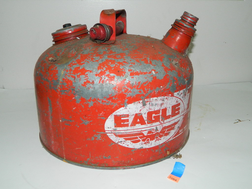 AA7264 Vintage EAGLE ‘THE GASSER’ Model M 2.5 Gallon Red Painted Metal