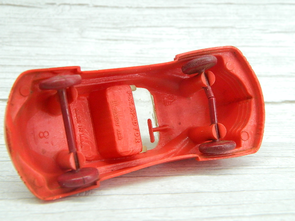 CF7553 Vintage 8 WANNATOYS Red Plastic Small Toy Car ‘3.5in Long