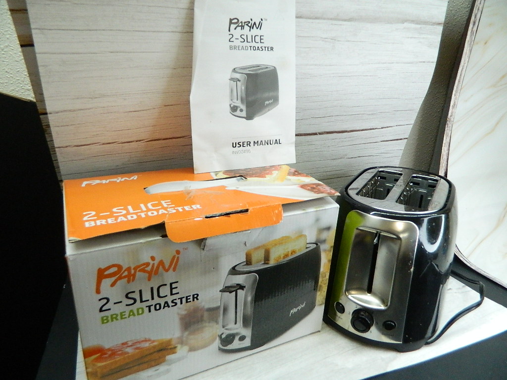 AA7759 PARINI Black and Chrome 2Slice Toaster IN BOX Working Great