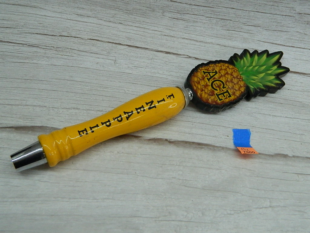 BL7860 Collectible Wooden Painted? ACE PINEAPPLE CAL. Beer Tap ’12in