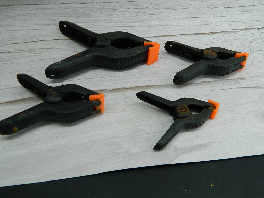SG7883 Various Sizes of Black and Orange Clamps ‘3in, 2in, 1.5in