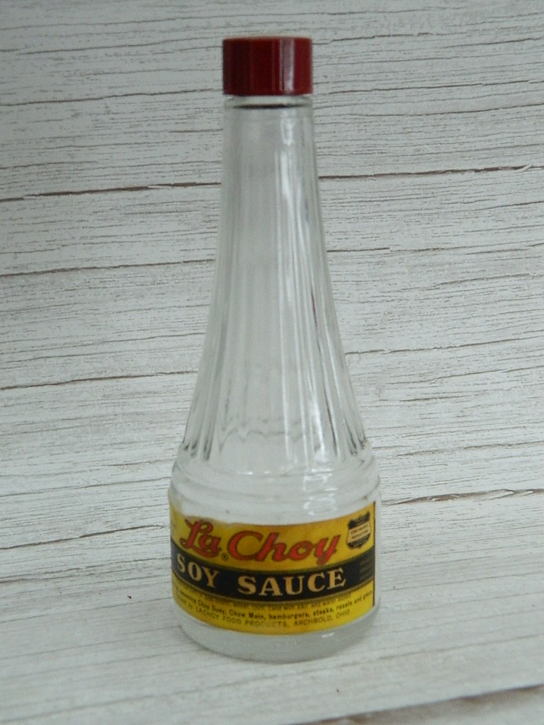 BH6741 Vintage ‘LA Choy’ Soy Sauce 5oz Glass Bottle W/ lid Wilbur