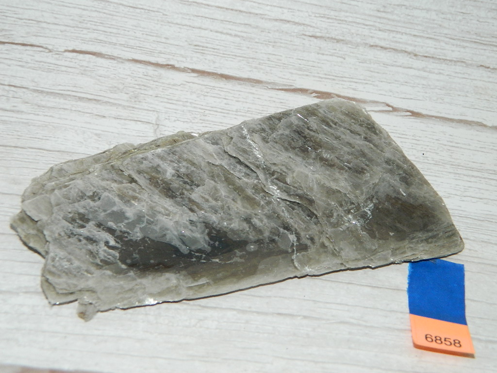 AA6858 Mica Rock Slab ‘Brittle Silver Black and Gold Toned