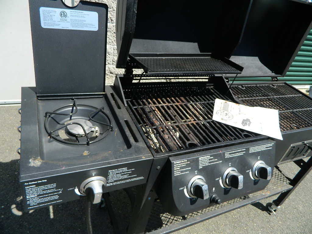 SG1004 WORKING SMOKE HOLLOW Great Condition Deluxe Outdoor Grill and