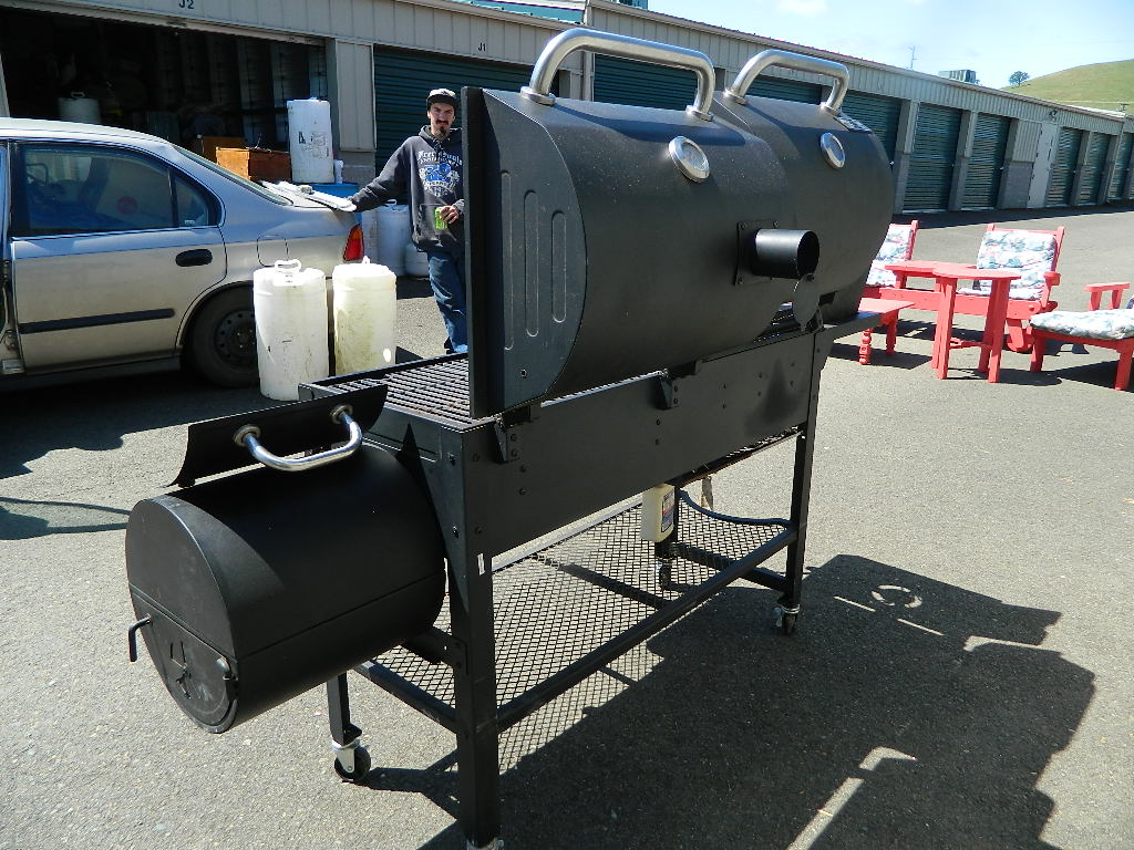 SG1004 WORKING SMOKE HOLLOW Great Condition Deluxe Outdoor Grill and