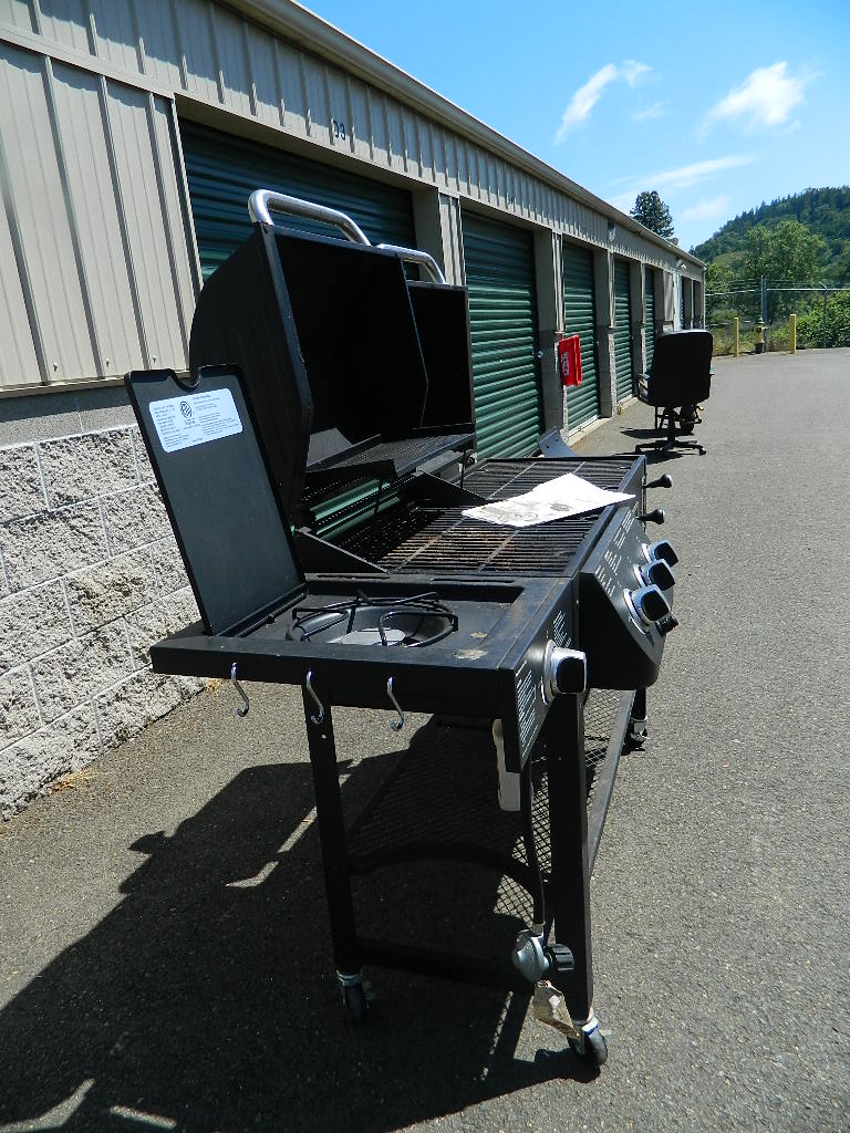 SG1004 WORKING SMOKE HOLLOW Great Condition Deluxe Outdoor Grill and