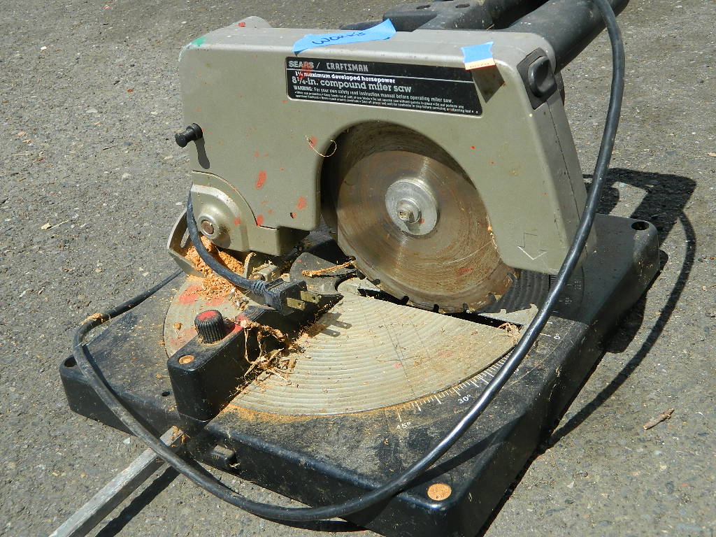 SG8079 WORKING CRAFTSMAN 8 1/4 Compound Miter Saw Wilbur Auction