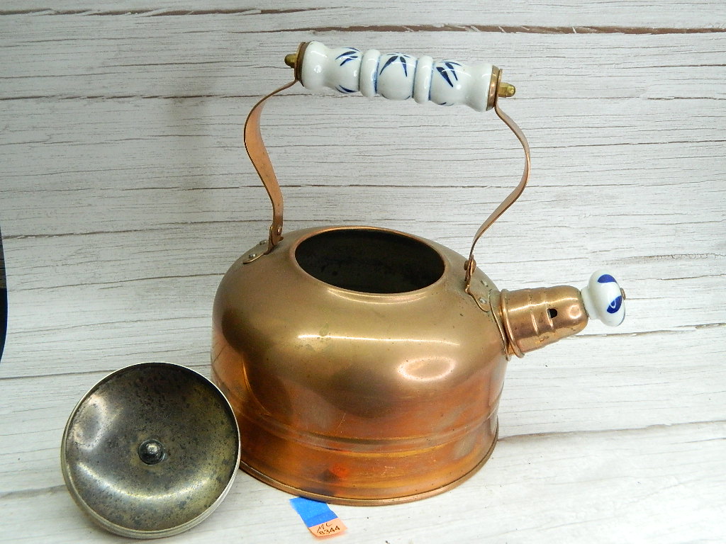 ML8344 Vintage Copper and Ceramic Made Tea Pot w/ Whistle Great Condition ‘9.5×9.75in’ Wilbur